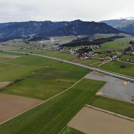 Ring Rast Camping Hotel Spielberg Bei Knittelfeld Buitenkant foto