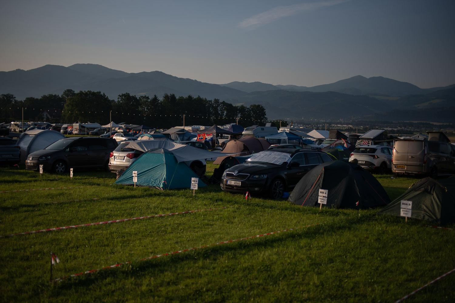 Ring Rast Camping Hotel Spielberg Bei Knittelfeld Buitenkant foto